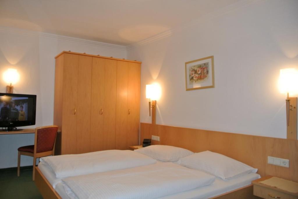 Landhotel Stofflerwirt Sankt Michael im Lungau Szoba fotó